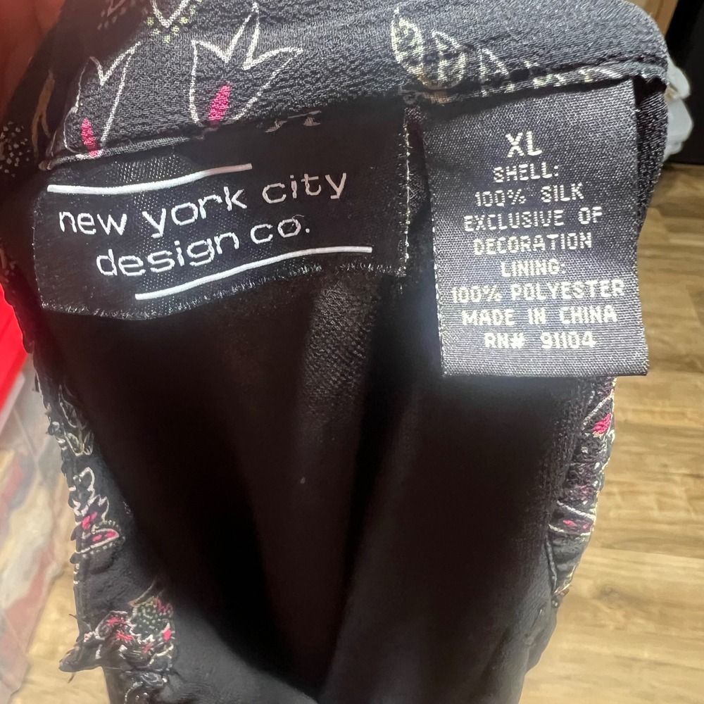 New York & Company Silk Babydoll Floral Paisley Beaded Peplum Blouse Boho Top XL - Picture 7 of 7